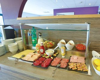 Eastlodge Lyon Est Eurexpo - Saint-Priest - Buffet