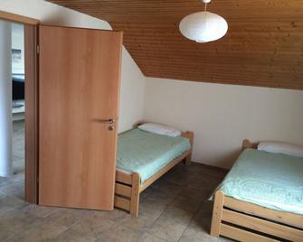 Holiday Apartment - Olpe - Schlafzimmer