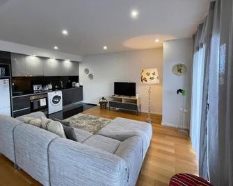Beautiful apartment with seaview in Funchal center - Funchal - Sala de estar