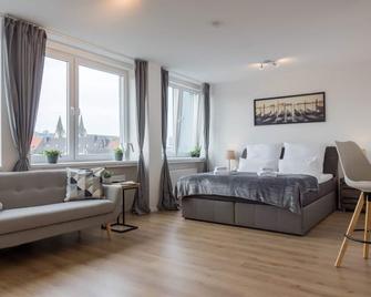 Stylish Business Apartment At The University Near Hbf - Essen - Soveværelse