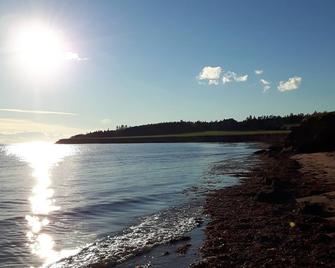 The Capes at Augustine Cove Oceanfront Retreat - Borden-Carleton - Beach