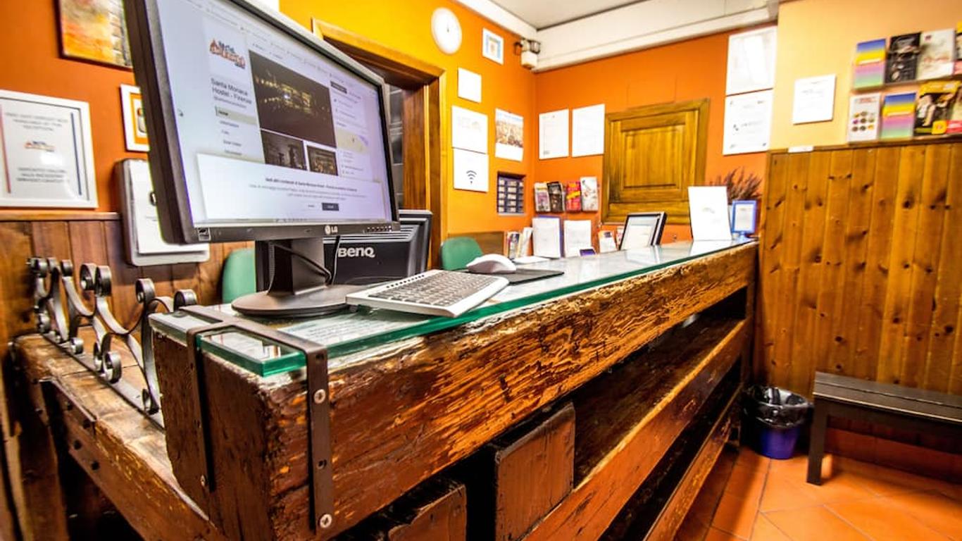 Hostel Santa Monaca