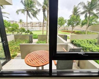 Lalahouses - 1BR Apt in Hyyatt Regency Da Nang - Da Nang - Balcony