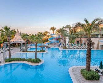 Alva Donna Beach Resort Comfort - Side - Pool