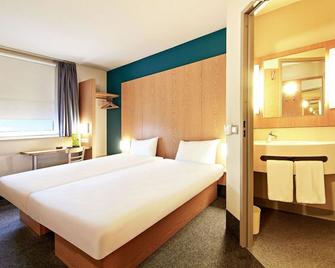 B&b Hotel Torun - Toruń - Bedroom