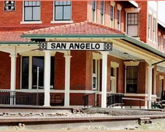 Queen Suite, Garden View at Music Garden Mansion - San Angelo - Edificio