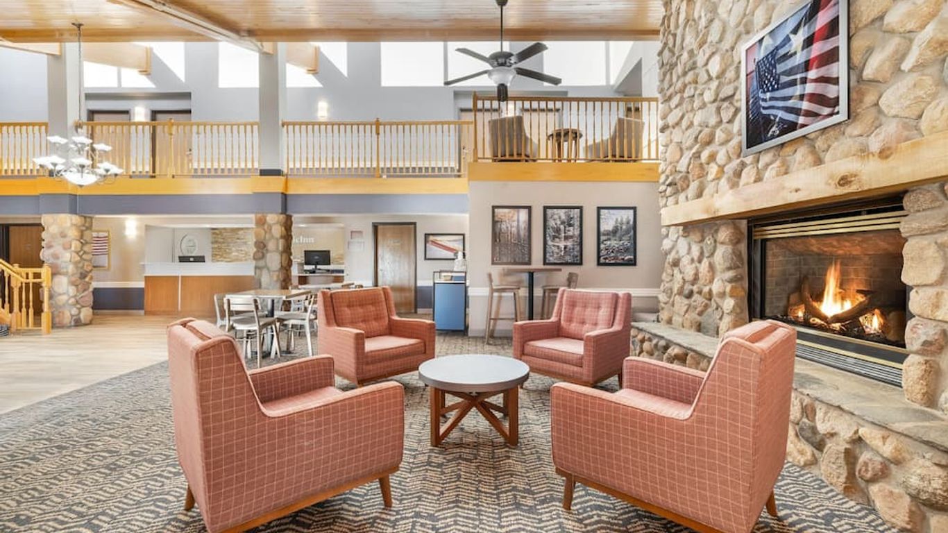 AmericInn by Wyndham Bismarck