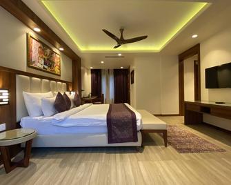 The Greenwood Resort, Guwahati - Guwahati - Bedroom