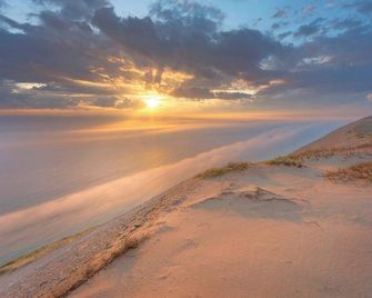 The Shores Lake View Condo Unit 5689 - Acme - Beach