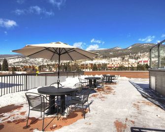 2759 Slopeside 1 Bedroom Condo by RedAwning - Keystone - Balkón