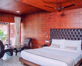 Aquays Hotels & Resorts - Lakshmanpur - Bedroom