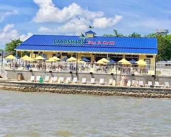Perfect Resort Retreat Close to Everything - Osage Beach