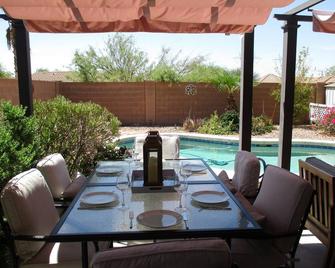 Upscale But Cozy Beach Retreat In The Desert Near Phoenix With Private Pool - Buckeye - Piscina