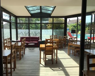 Brit Hotel Dak Hotel - Аваллон - Ресторан