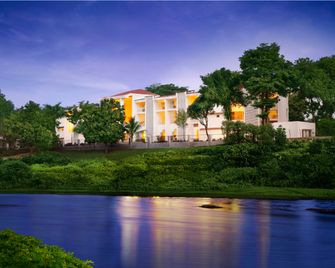 Gir Serai - Ihcl Seleqtions - Sasan Gir - Building