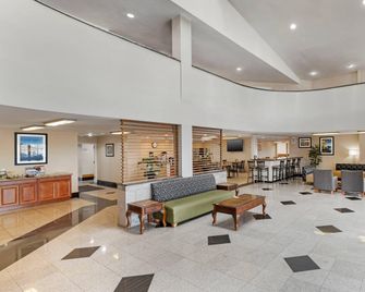 Clarion Inn I-94 near Expo Center - Kalamazoo - Lobby