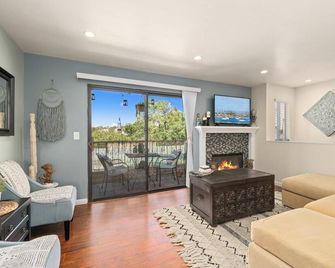 Mission Hills Dream - Bbq, Patios, Ac, Parking - سان دييغو - غرفة معيشة