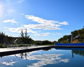 Apartment in a farmhouse with swimming pool - Lapedona - Piscina