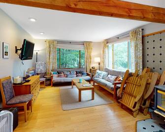 The Three Cornered Pond Retreat - Augusta - Huiskamer