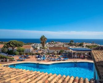 Capistrano Village 15 Menyber - Nerja - Piscina