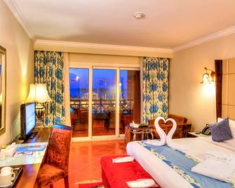 Porto Matrouh Beach Resort - Mersa Matruh - Bedroom