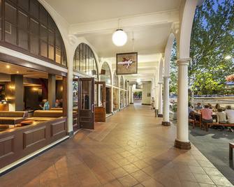 Quest Canberra - קנברה - לובי