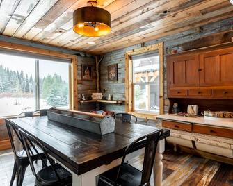 Big House at Bunkhouse - West Yellowstone - Salle à manger