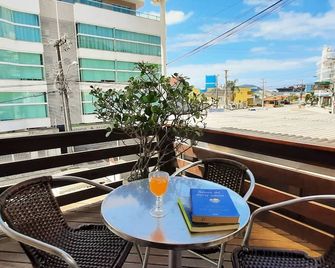 Agua Marinha de Bombas - Bombinhas - בומבינהאס - מרפסת