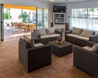Hostal Es Pi - Emar Hotels - Platja de Migjorn - Lounge