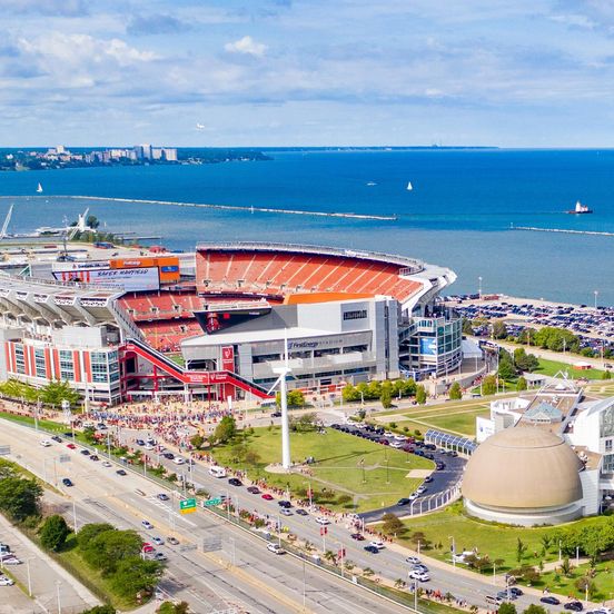 Outdoors view view of Crowne Plaza Cleveland At Playhouse Square