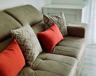 Sempione Apartment - Lainate - Wohnzimmer