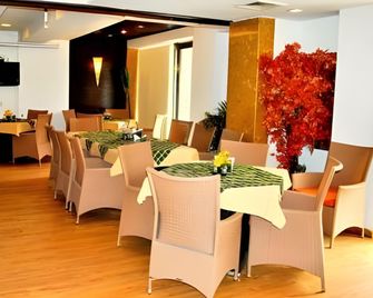 Hotel Aroma - Chandigarh - Restaurante