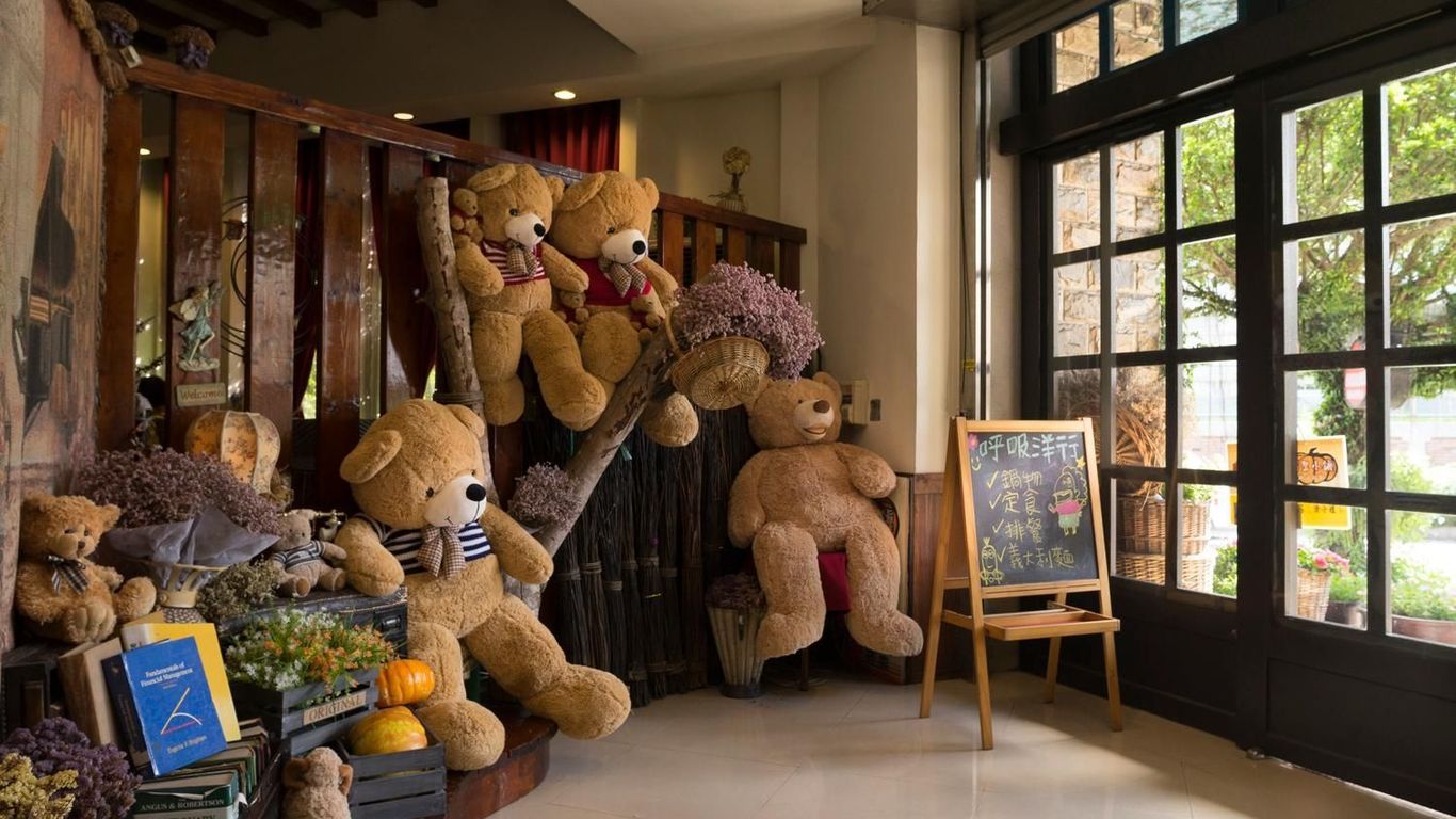 بولي تاون بد آند بريكفاست