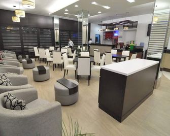 Casablanca Suites Near Airport - Legazpi City