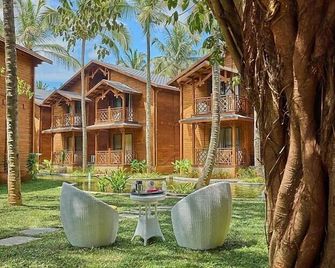 Royal Orchid Resort & Convention Centre - באנגאלור - פטיו