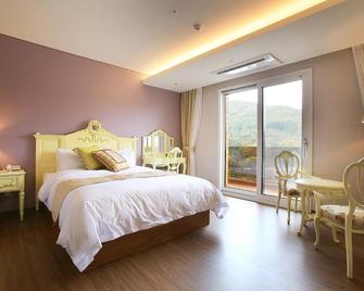 Hotel Gallery - Pocheon - Bedroom