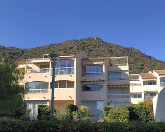 Le Lavandou St Clair - Le Lavandou - Edificio