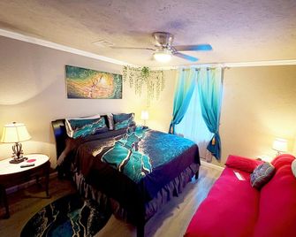 3br Bohemian Home King-Queen Beds+rv-Boat-Trailer Parkinggreat for Longer Stay! - Magnolia - Slaapkamer