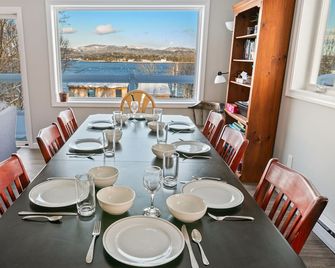 Phoenix Aerie Birds-Eye Harbor Views, Maritime Loft, Harbor Watch Sunrise Deck - Southwest Harbor - Eetruimte