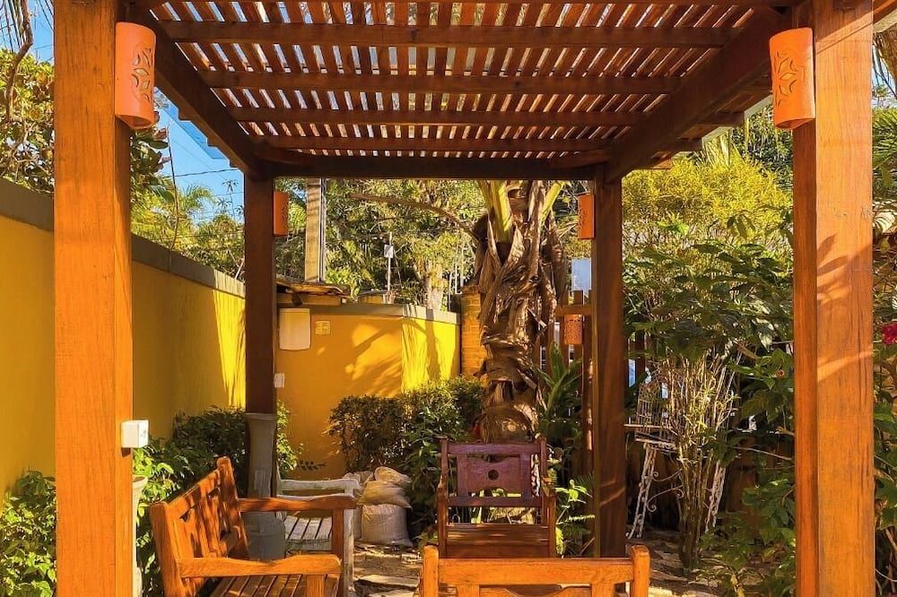 ريكانتو داس تيريباس - إلهابيلا - شرفة مرصوفة