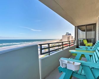Oceanfront Daytona Beach Condo Near Boardwalk! - Daytona Beach - Balcón