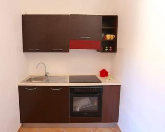 Apartment Renovated In The Full Historical Center Of Pizzo - Pizzo - Küche