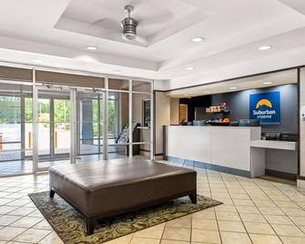 Suburban Studios - Ocoee - Front desk