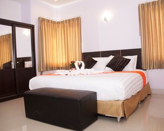 La Viva Hotel - Buri Ram