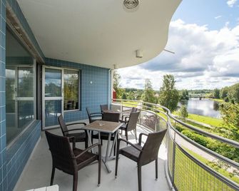 Hotel Kurikka - Kurikka - Balcón