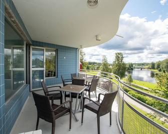 Hotel Kurikka - Kurikka - Balcón
