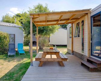 Camping L'Idéal - Erdeven - Innenhof