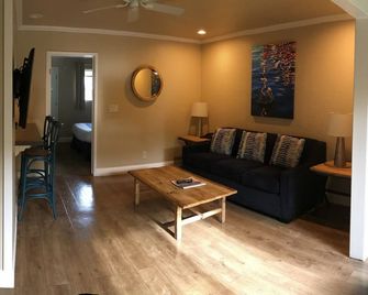 Rio Sands Vacation Rentals - Aptos - Obývací pokoj