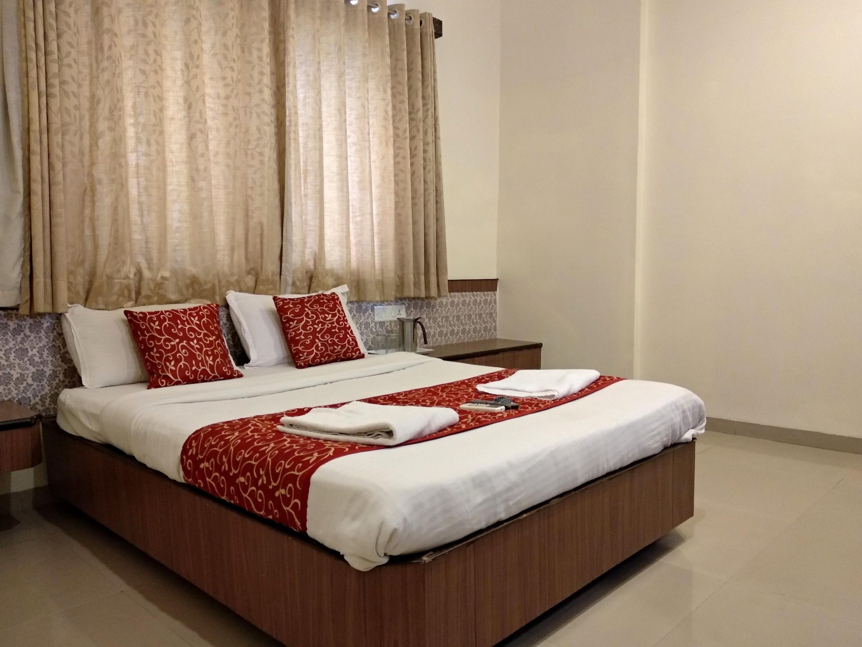 Hotel Sai Grand Castle Inn - שירדי