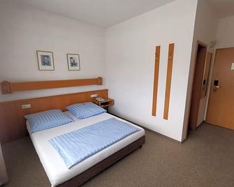 Hotel Römerhof - Straubing - Bedroom